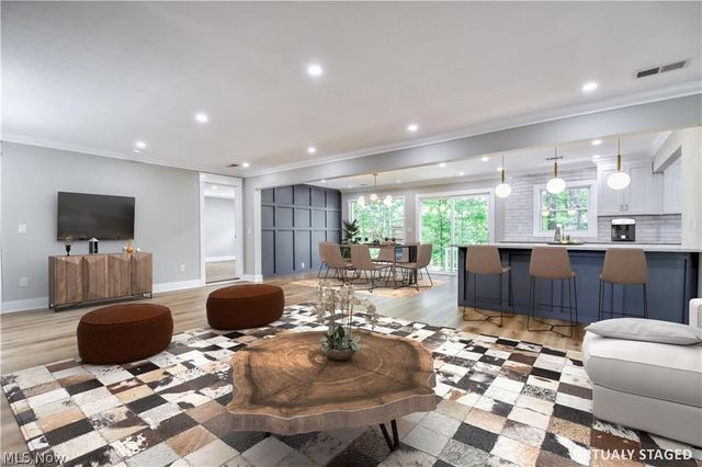 2531 Timberline Drive, Willoughby Hills, OH 44094