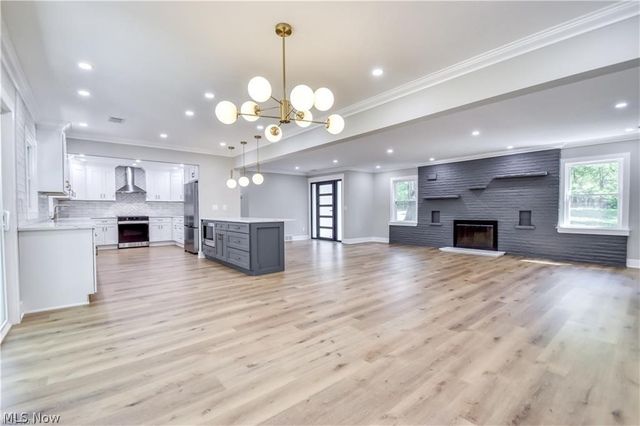 2531 Timberline Drive, Willoughby Hills, OH 44094