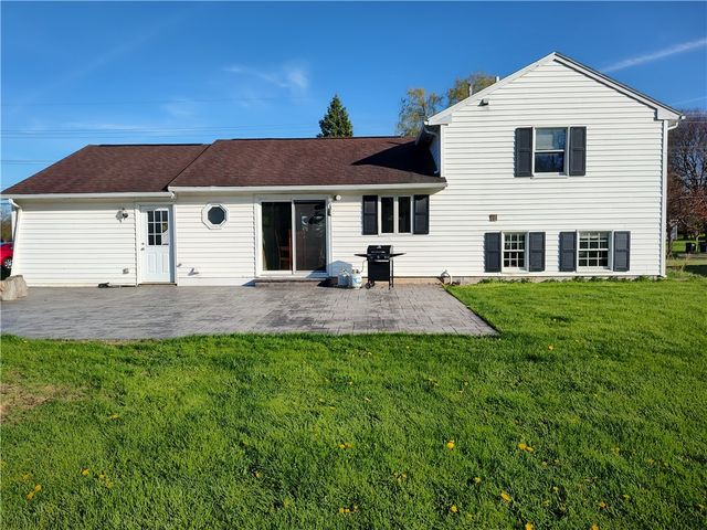 214 Chapel Street, Canandaigua City, NY 14424