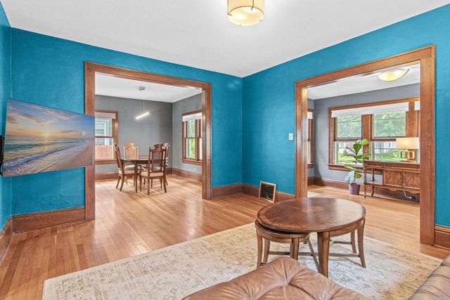 4007 41st Avenue S, Minneapolis, MN 55406