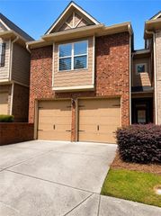 2252 Oakland Downs Way, Lawrenceville, GA 30044