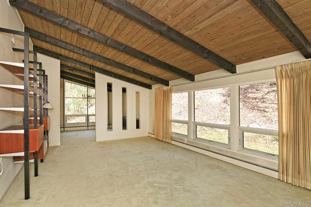 10 Ponderosa Drive, Melville, NY 11747