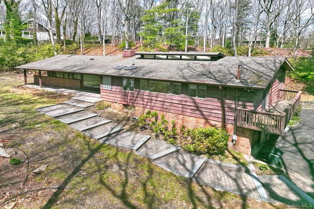 10 Ponderosa Drive, Melville, NY 11747