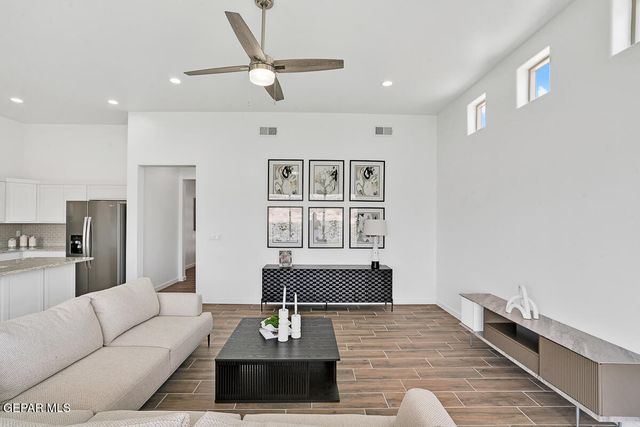 12849 Middlesbrough Avenue, Horizon City, TX 79928