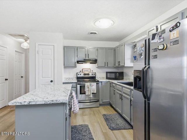 1663 Meadow Spring Drive, Jefferson City, TN 37760