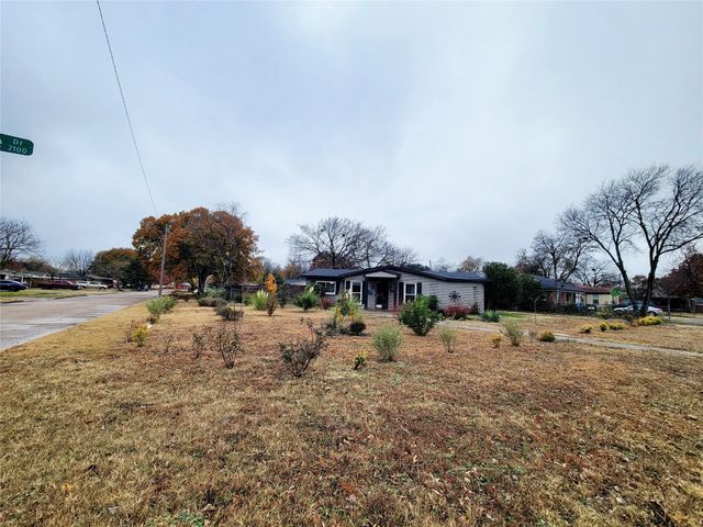 2130 Dunloe Avenue, Dallas, TX 75228