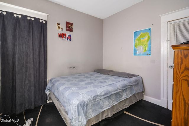 85 S Pine Avenue, Albany, NY 12208