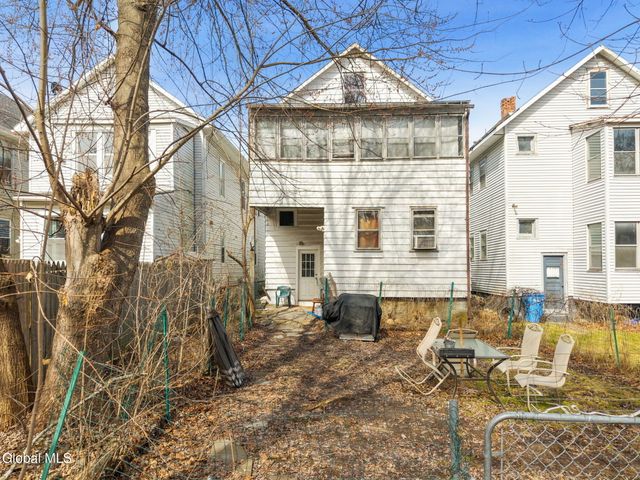 85 S Pine Avenue, Albany, NY 12208