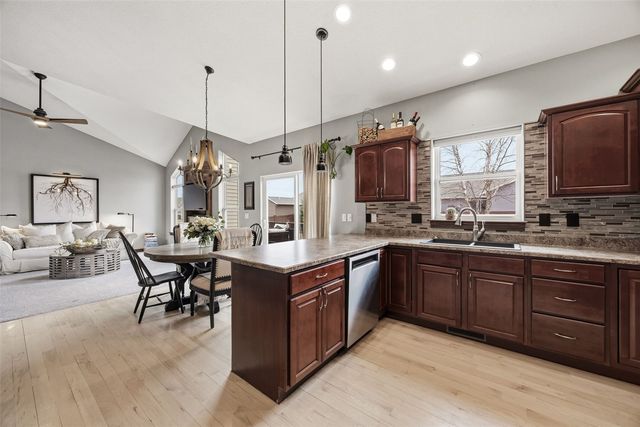 5409 Mayfair Street SW, Cedar Rapids, IA 52404