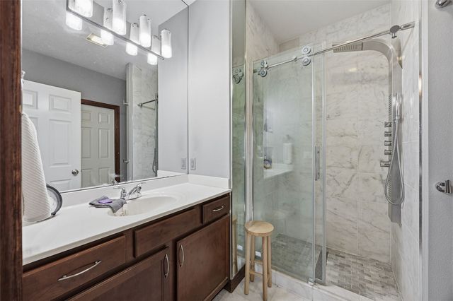 5409 Mayfair Street SW, Cedar Rapids, IA 52404