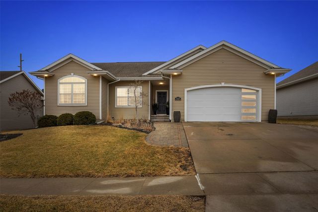 5409 Mayfair Street SW, Cedar Rapids, IA 52404