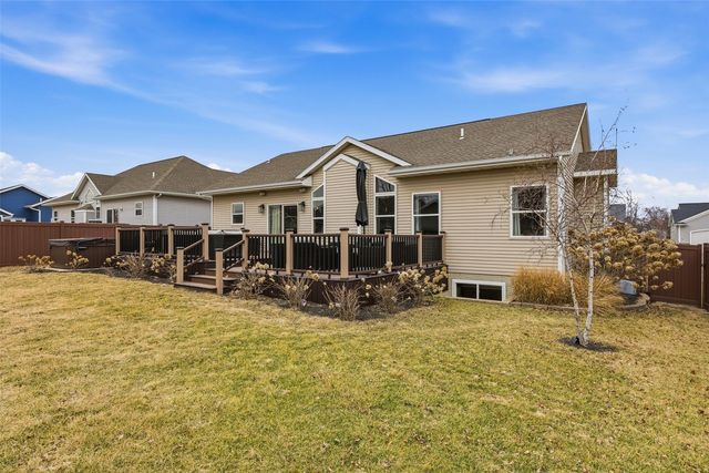 5409 Mayfair Street SW, Cedar Rapids, IA 52404