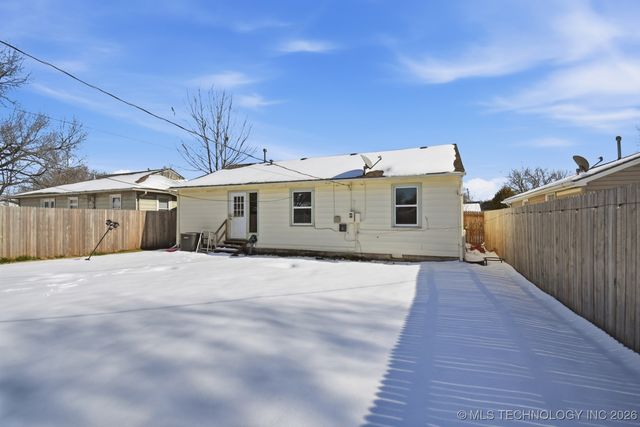 424 S 69th East Avenue, Tulsa, OK 74112