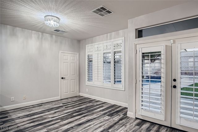 9313 Brilliant Ore Drive, Las Vegas, NV 89143