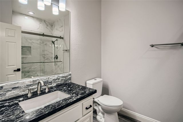 9313 Brilliant Ore Drive, Las Vegas, NV 89143