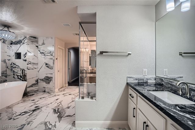 9313 Brilliant Ore Drive, Las Vegas, NV 89143