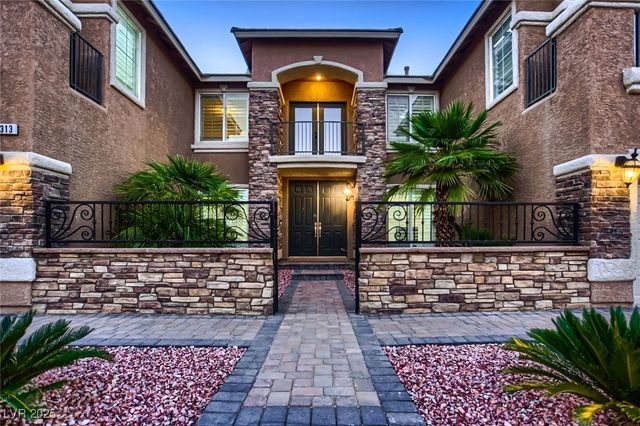 9313 Brilliant Ore Drive, Las Vegas, NV 89143