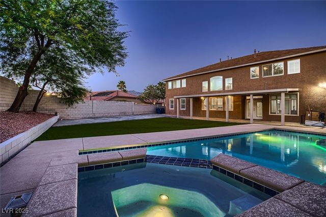 9313 Brilliant Ore Drive, Las Vegas, NV 89143