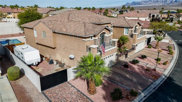 9313 Brilliant Ore Drive, Las Vegas, NV 89143