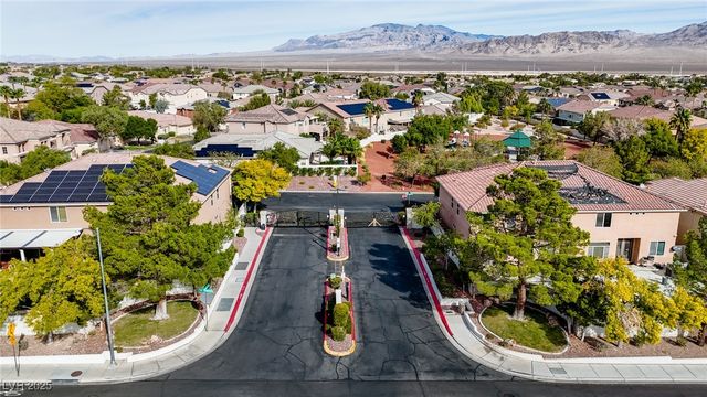 9313 Brilliant Ore Drive, Las Vegas, NV 89143