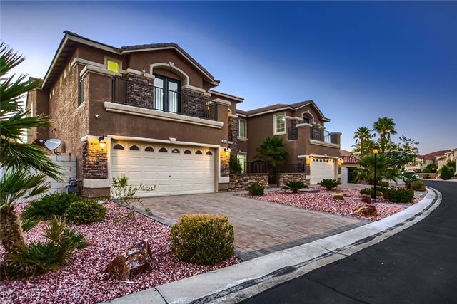 9313 Brilliant Ore Drive, Las Vegas, NV 89143