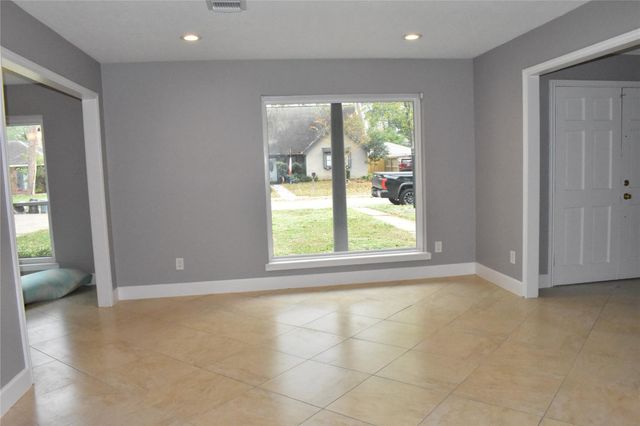 19419 Craigchester Lane, Spring, TX 77388