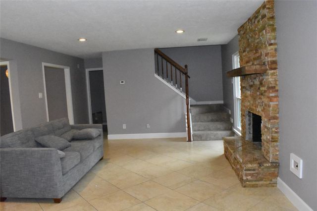 19419 Craigchester Lane, Spring, TX 77388