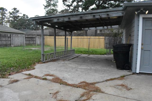 19419 Craigchester Lane, Spring, TX 77388