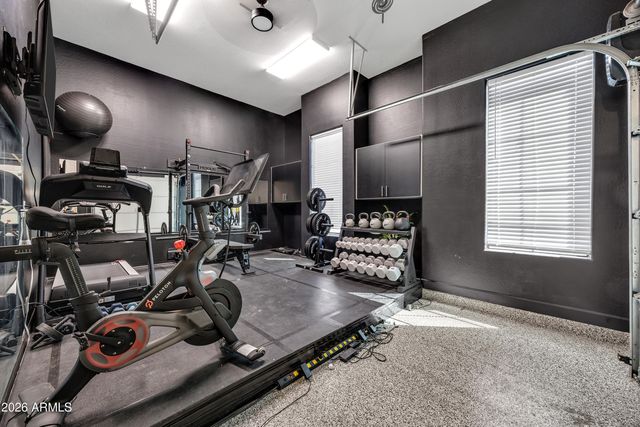 7126 S PORTLAND Avenue, Gilbert, AZ 85298