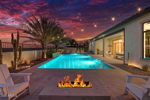 7126 S PORTLAND Avenue, Gilbert, AZ 85298