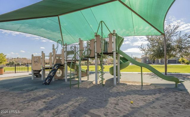 7126 S PORTLAND Avenue, Gilbert, AZ 85298