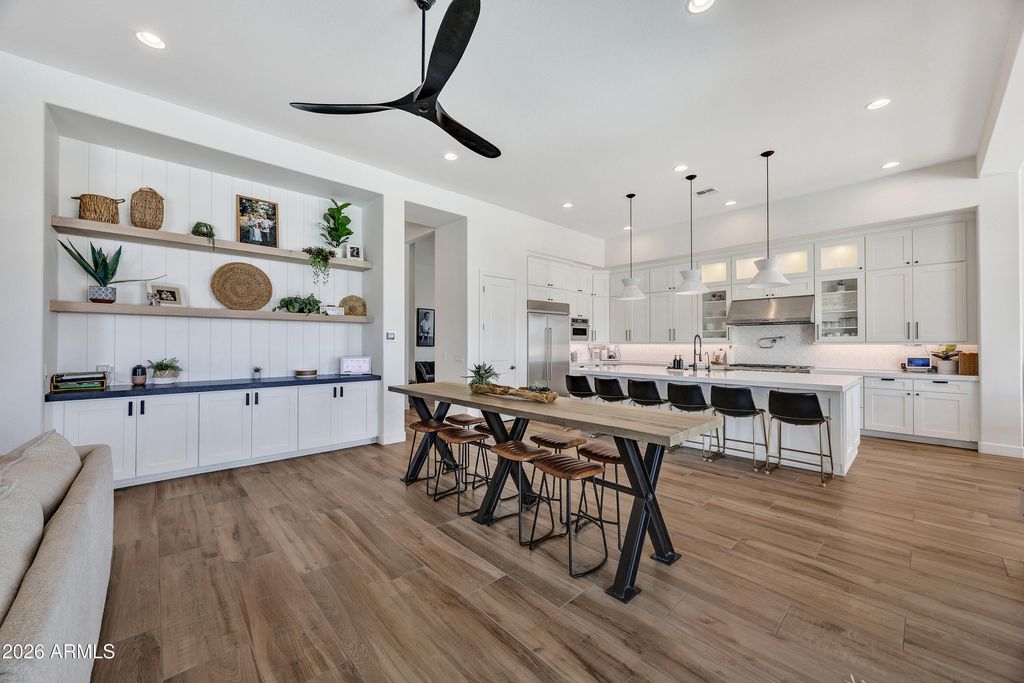 Image 19 of property listing at 7126 S PORTLAND Avenue, Gilbert, AZ 85298
