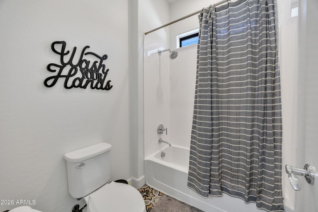 Image 44 of property listing at 7126 S PORTLAND Avenue, Gilbert, AZ 85298