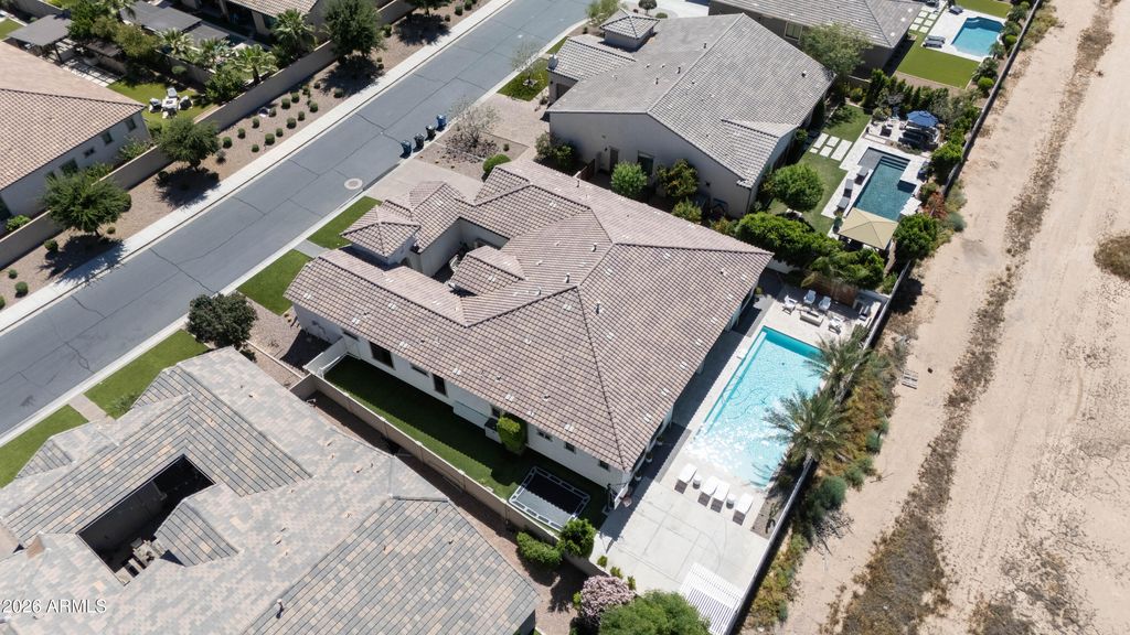 Image 88 of property listing at 7126 S PORTLAND Avenue, Gilbert, AZ 85298