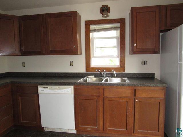 1022 Grand Ave, Superior, WI 54880