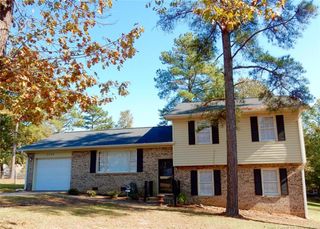 1113 Oakstone Drive, Fayetteville, NC 28314