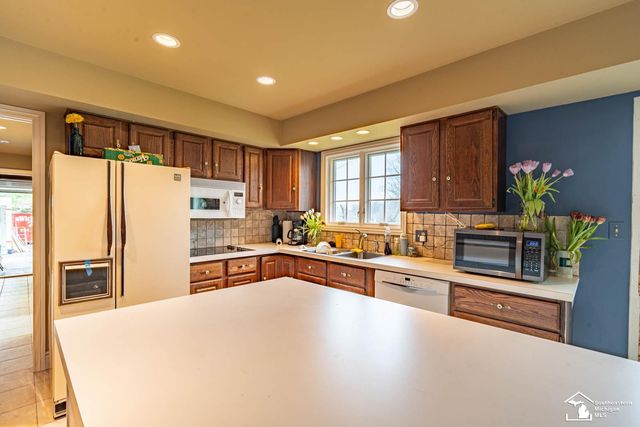 11763 Grafton Road, Carleton, MI 48117