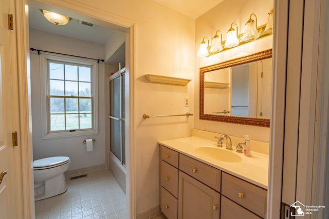 11763 Grafton Road, Carleton, MI 48117