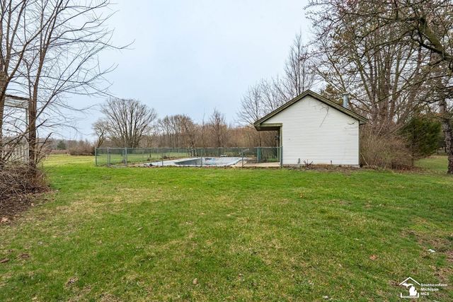 11763 Grafton Road, Carleton, MI 48117