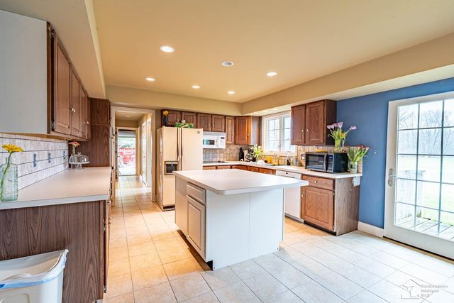 11763 Grafton Road, Carleton, MI 48117