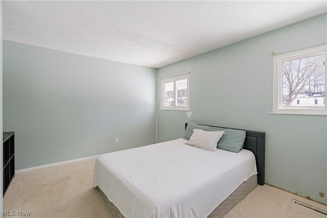 6250 Oxford Court, Bedford Heights, OH 44146