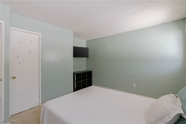 6250 Oxford Court, Bedford Heights, OH 44146