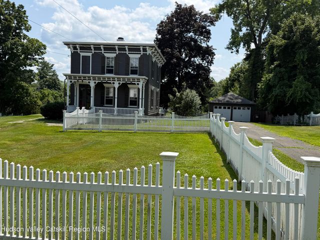 2788 Atlantic Avenue, Hudson, NY 12534