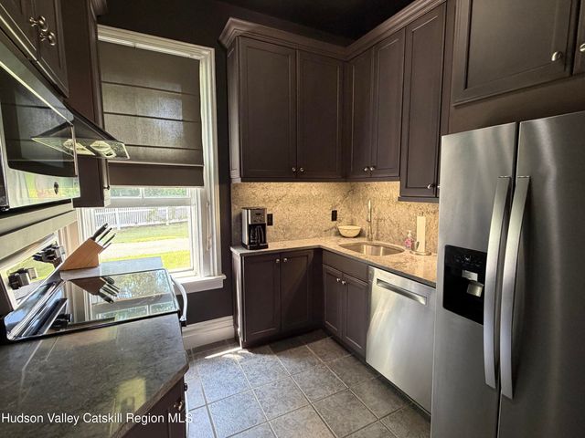 2788 Atlantic Avenue, Hudson, NY 12534