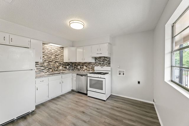 3460 Willowrun DR D, Austin, TX 78704