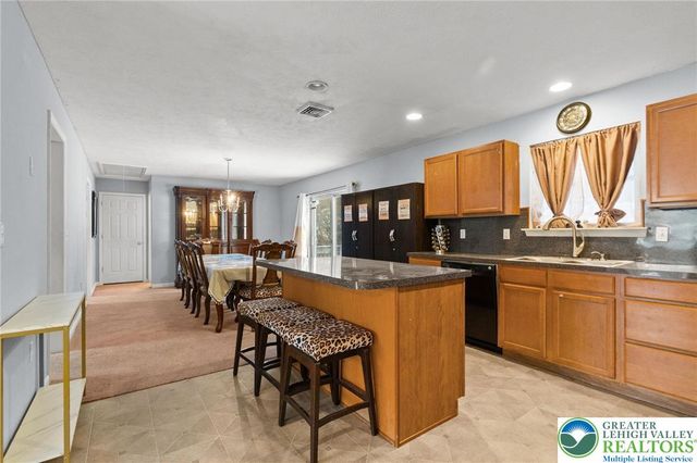 1299 Glade Drive South, Tunkhannock Twp, PA 18334