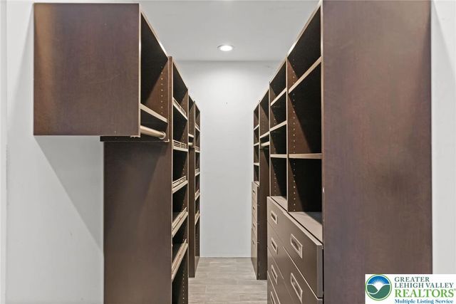 1299 Glade Drive South, Tunkhannock Twp, PA 18334