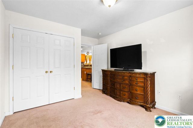 1299 Glade Drive South, Tunkhannock Twp, PA 18334