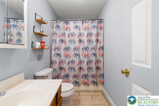 1299 Glade Drive South, Tunkhannock Twp, PA 18334