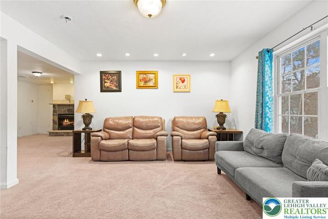 1299 Glade Drive South, Tunkhannock Twp, PA 18334